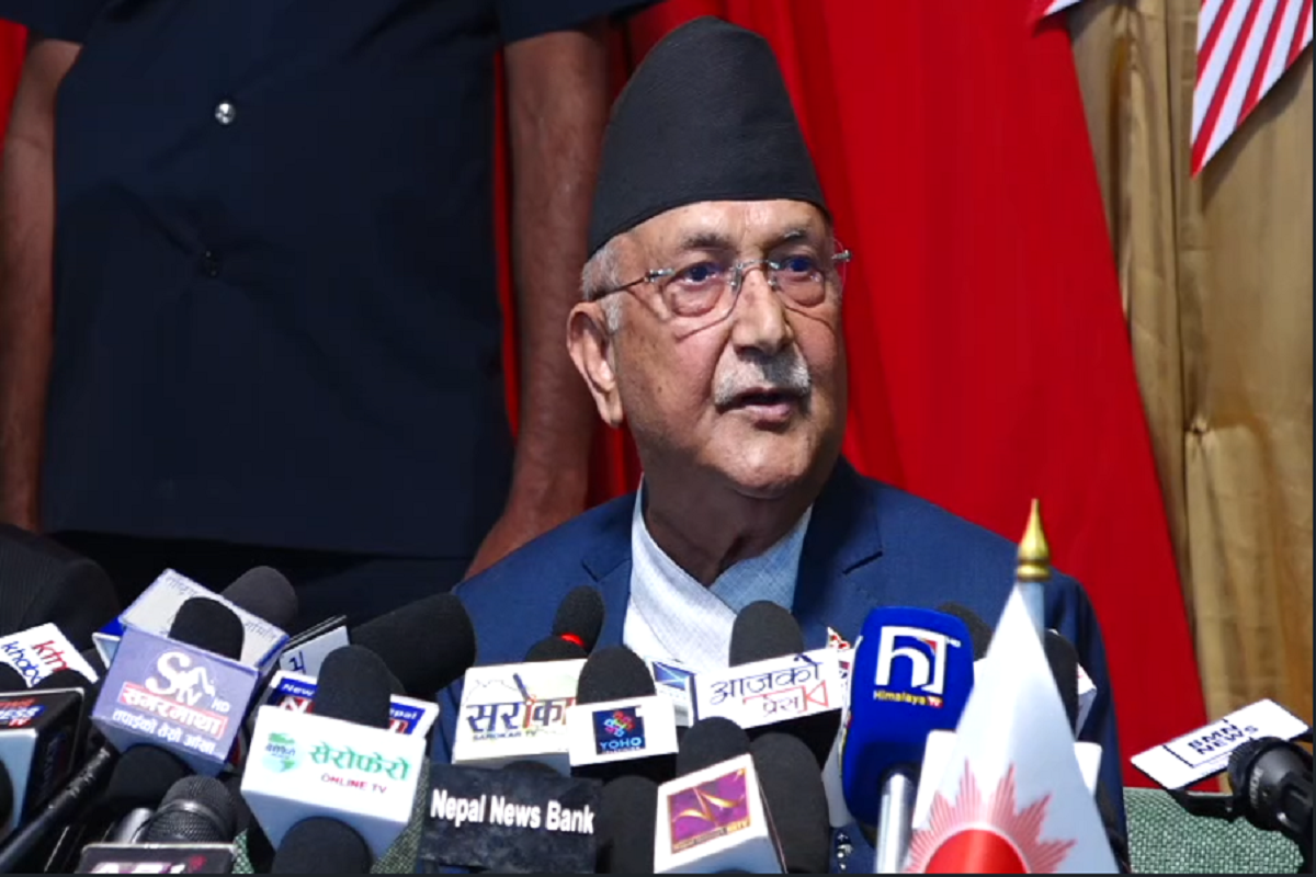 भ्रष्टाचारको चाङमाथि बसेका प्रधानमन्त्रीले राजीनामा गरेकै राम्रो : अध्यक्ष ओली